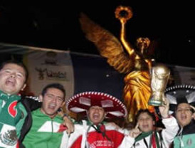 Chaves da marcha atrás y respalda ahora a Griñán como líder el PSOE-A