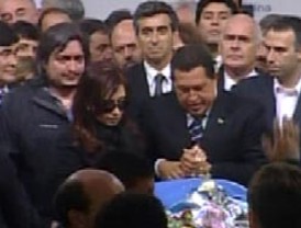 Chávez se solidariza con Argentina tras muerte de Kirchner