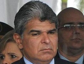 Miles de personas se manifiestan en Zaragoza por la protección y empleo ante la crisis