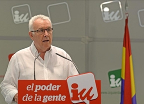 Cayo Lara pide por carta a Rajoy que 'ciudadano Juan Carlos' no sea aforado