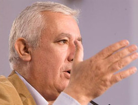 Arenas ve 'de vergüenza ajena' que Chaves le intente involucrar en los ERE irregulares