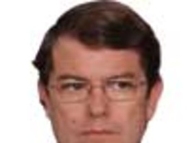 Chacón recibirá hoy el 'OK' para seguir en Libia, pero también un racimo de reproches de la oposición