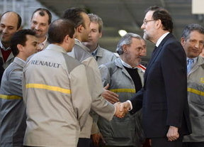  Rajoy ve 'de sentido común' apoyar a la automoción