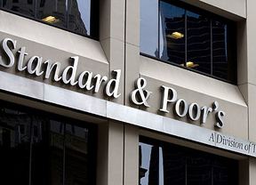 Standard & Poor's da una 'estocada' a la banca española