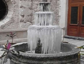 Sin agua y sin luz por onda gélida en Cd Juárez