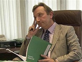 La Junta respalda la nueva ayuda de 350 euros vinculada a la formación