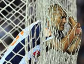 Santos aprovecha la 'muerte' económica europea para vender Colombia