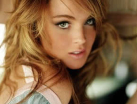 Lindsay Lohan libra cargos por agresión en un centro de rehabilitación