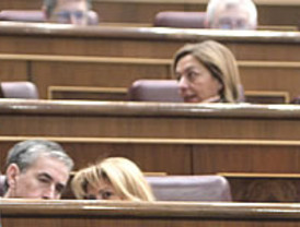 ZP ‘pasa’ de Rajoy en la reestructuración de las Cajas