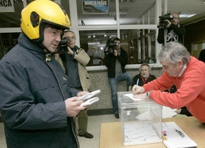 ¿Llegarán todos los votos al 20-N? La documentación del voto por correo no llega...