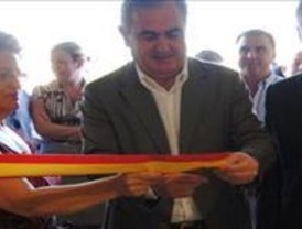 Una 'caravana radiactiva' recorre la comarca de Villar de Cañas en contra del ATC