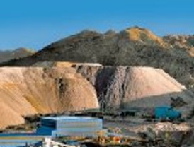 Petroleras y mineras deberán declararlas divisas en el país