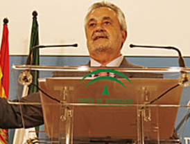 La distribución eléctrica, un negocio a pesar de la crisis: REE gana un 13% más