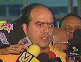 Rosa Díez-UPyD investirán a Patxi López como condena a ETA por amenazar al próximo gobierno