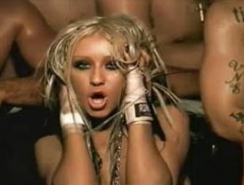 Christina Aguilera rendida a la 'genuina' Cher