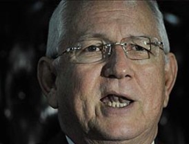 El canciller Lewis Navarro habló de resultados con Uribe y Chávez