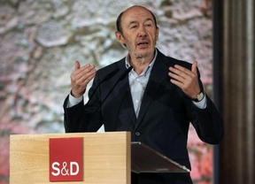 Rubalcaba tiende la mano: buscará acuerdos con sindicatos y empresarios para evitar la pérdida de 500.000 empleos