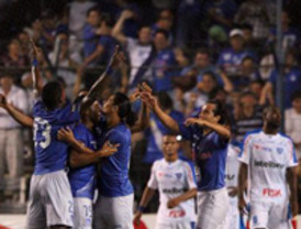 Emelec cayó a manos de Avaí