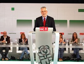 Griñán: La Junta va a crear 'agencias gobernadas por funcionarios' sin 'despedir a nadie'