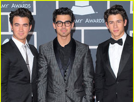 Jonas Brothers buscarán nuevas estrellas