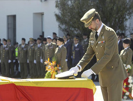 El Príncipe presidió los funerales por los militares fallecidos