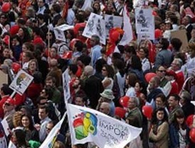'Derecho a Vivir' lamenta que la Junta de Andalucía y el Gobierno 'amparen a los negociantes del aborto'