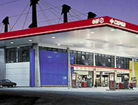 Un fondo árabe se hace con el control absoluto de la petrolera Cepsa