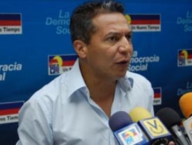 García critica modelo económico venezolano