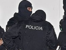 Envían un sobre con balas y amenazas a la Embajada griega en Madrid
