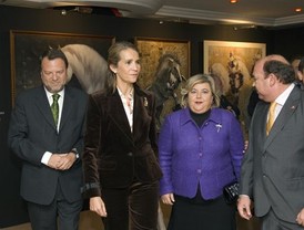La Infanta Elena entregó los premios a caballos de pura raza española