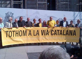 La independencia catalana 'llega' a las puertas del Congreso con diputados y senadores nacionalistas 