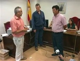 Carbonero exige a Griñán la 'misma rapidez' para resolver el impago en los ERE que 'la que tiene para ir con Rubalcaba'