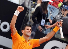 Djokovic aparta a Ferrer de la final de Roma