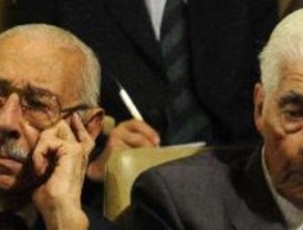 Los cocodrilos marinos hacen surf