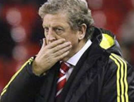 Técnico del West Brom no confía en su equipo, donde milita Vela