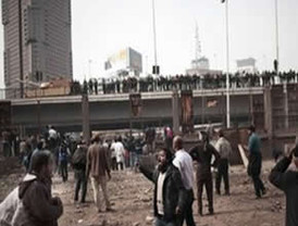 EEUU rechaza plazo de septiembre y le exige a Mubarak 'democracia ahora'