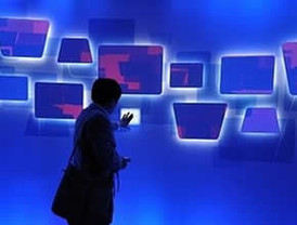 El ex primer ministro checo reconoce ser el que aparece desnudo en las fotos de Berlusconi