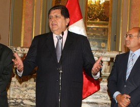 Calderón, abatido y en manos de los abogados