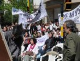 Los docentes realizaron un escrache frente a la casa de Macri