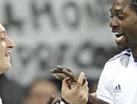 Özil y Adebayor despejan dudas y meten al equipo en la final soñada: Madrid-Barça