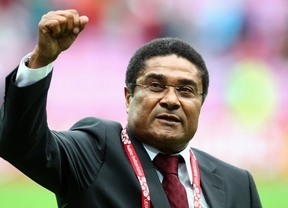 Fallece el legendario ex futbolista portugués Eusébio, 'la pantera Negra'