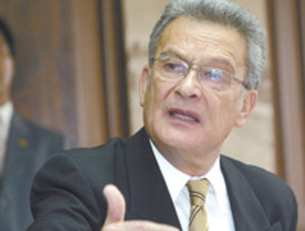 Ecuador expulsa al secretario de la embajada EE.UU.