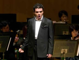 Encuentran al español que desapareció tras el terremoto que se ha llevado 207 vidas