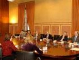 La Junta pide permiso para convocar el referéndum