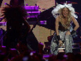 La nit barcelonina de dimecres veurà com 'surt el sol' amb el concert de Shakira al Palau Sant Jordi on canta el seu darrer CD