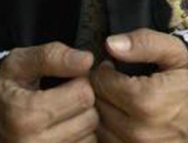 El profesor Neira sale del hospital después de ocho meses