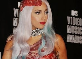 Lady Gaga, acusada de practicar ritos satánicos en un hotel