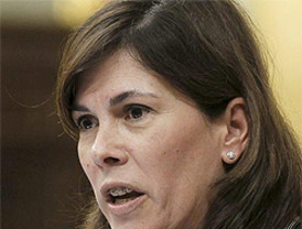 Uxue Barkos será operada de cáncer de mama este miércoles en Pamplona