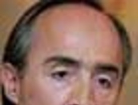 Zapatero quiso calmar con su cumbre con la banca, pero de lo que se habla es de la ausencias