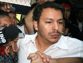 Chacón defiende enmienda por ser democrática